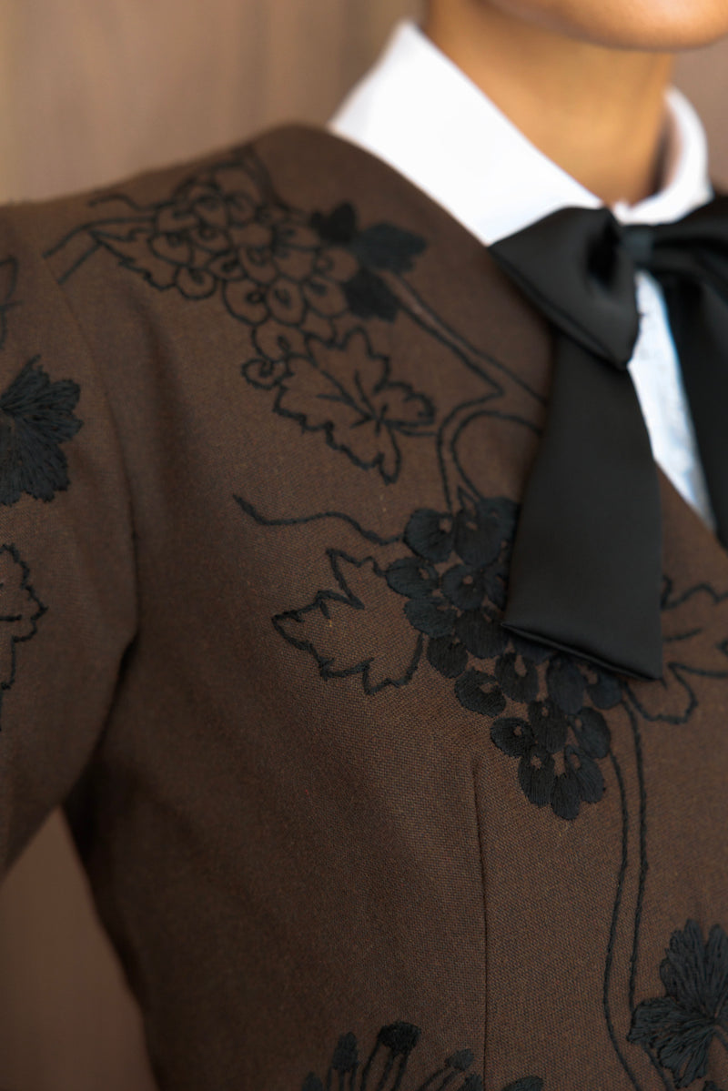 The winter vines Bowtie