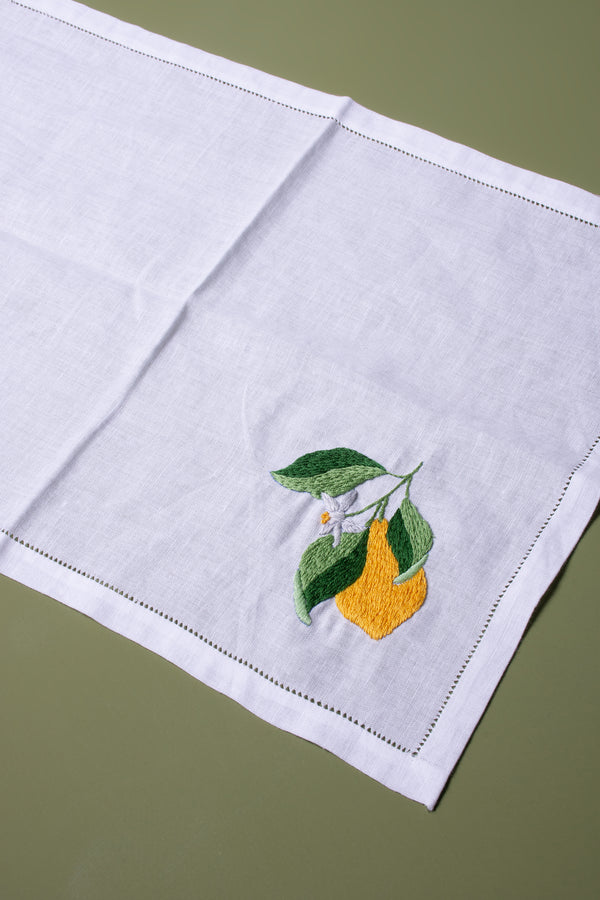 The lemon placemats